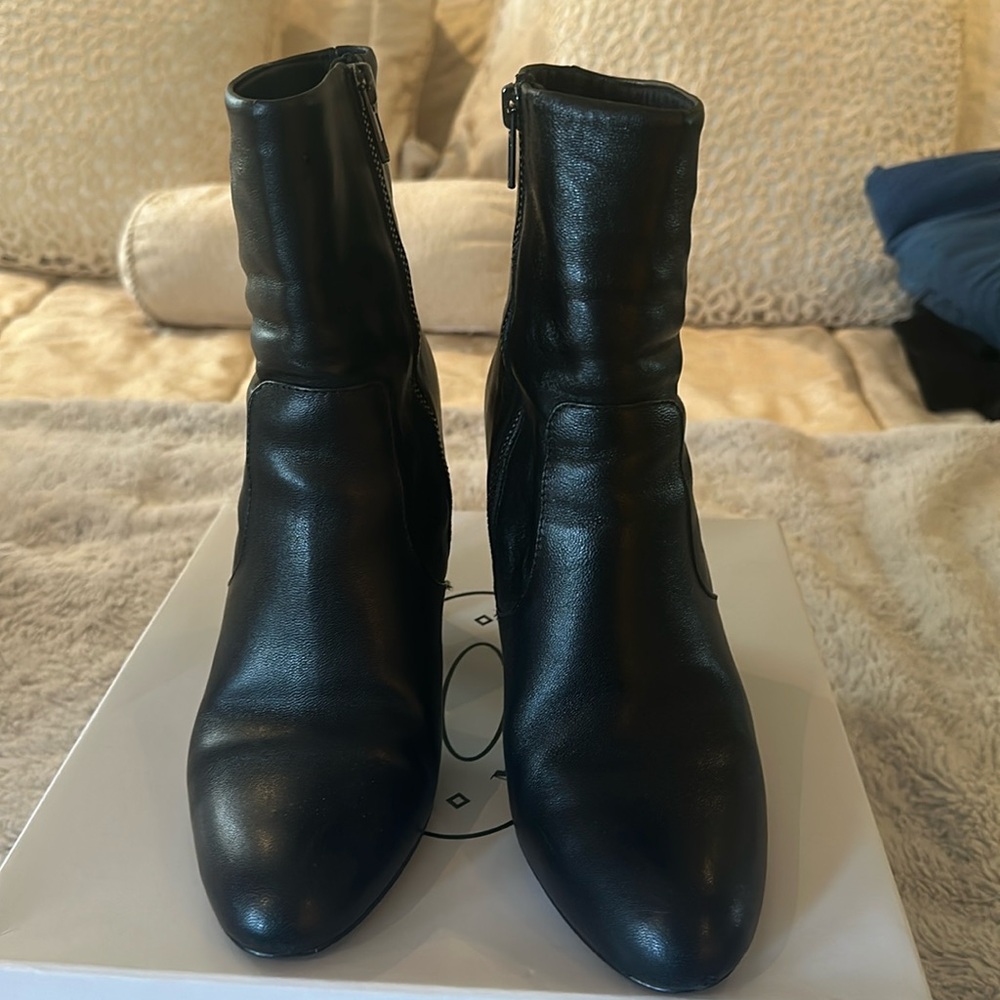 Steve Madden Sleek Black Ankle Boots